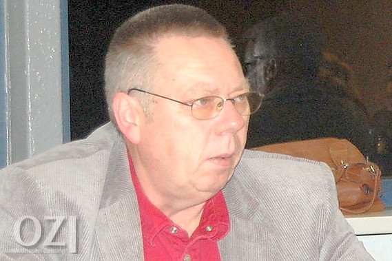 Helmut Plöger möchte Bürgermeister von Jemgum werden.