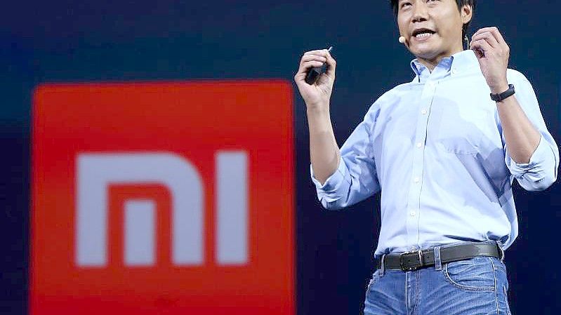 Xiaomi-Chef Lei Jun: Der Elektronikkonzern plant eine E-Auto-Fabrik in Peking. Foto: Wu Hong/EPA/dpa