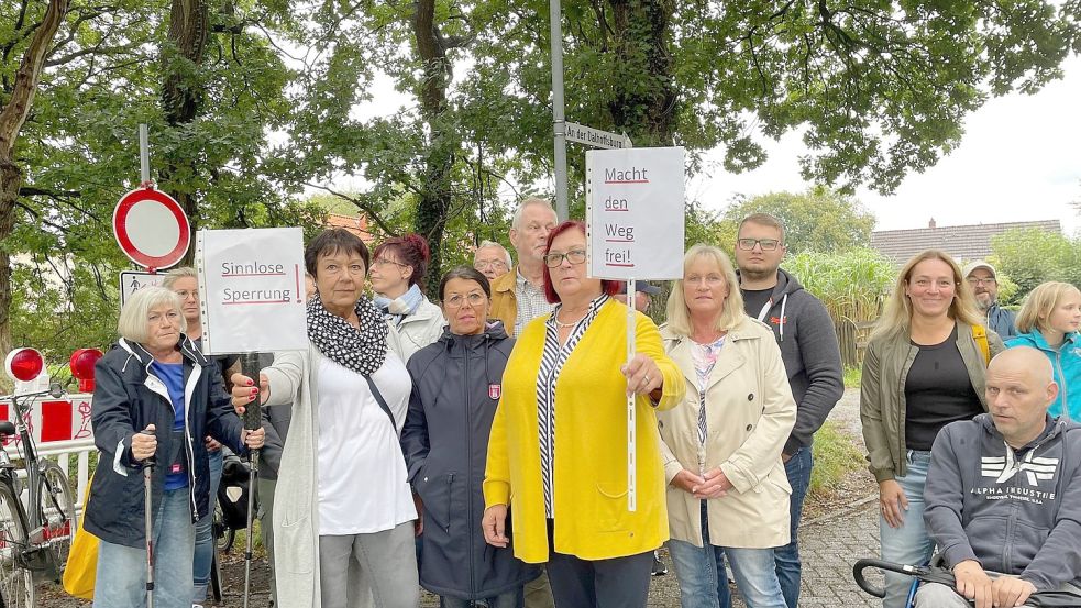 Am Donnerstag haben Anwohner in Wallinghausen ihren Protest deutlich gemacht. Fotos: Boschbach