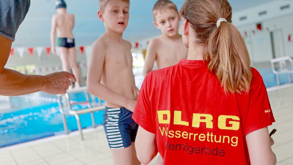 Kinder an den Sport zu bringen, ist oft Aufgabe von Ehrenamtlern. Foto: Bein/dpa