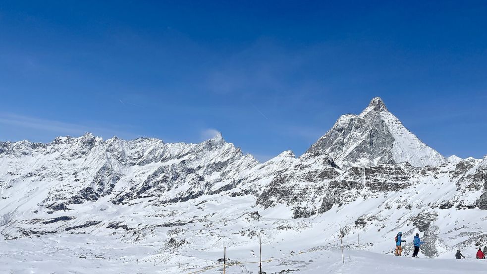 Am Matterhorn in den Schweizer Alpen stütze eine Frau in den Tod. Foto: dpa/Pascal Gertschen