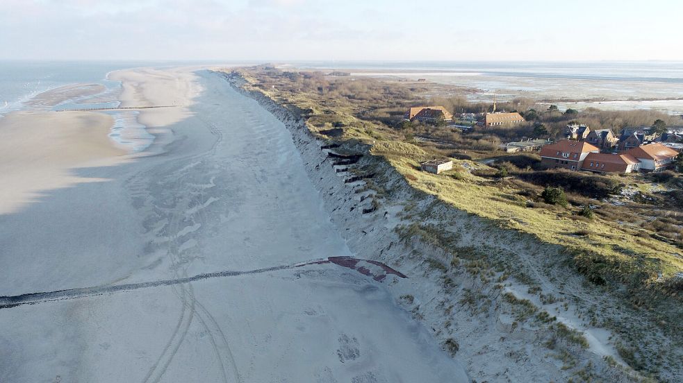 Auch auf Wangerooge führte Zoltan zu erheblichen Sandverlusten. Foto: Dirks/ NLWKN
