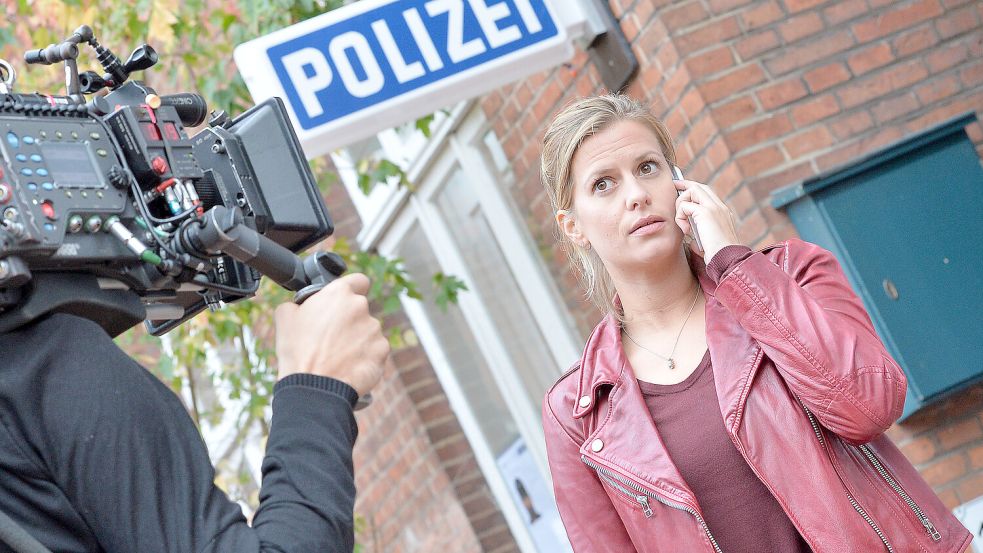 Theresa Underberg spielt in den in Leer gedrehten Krimis die Apothekerin Insa Scherzinger. Foto: Ortgies/Archiv