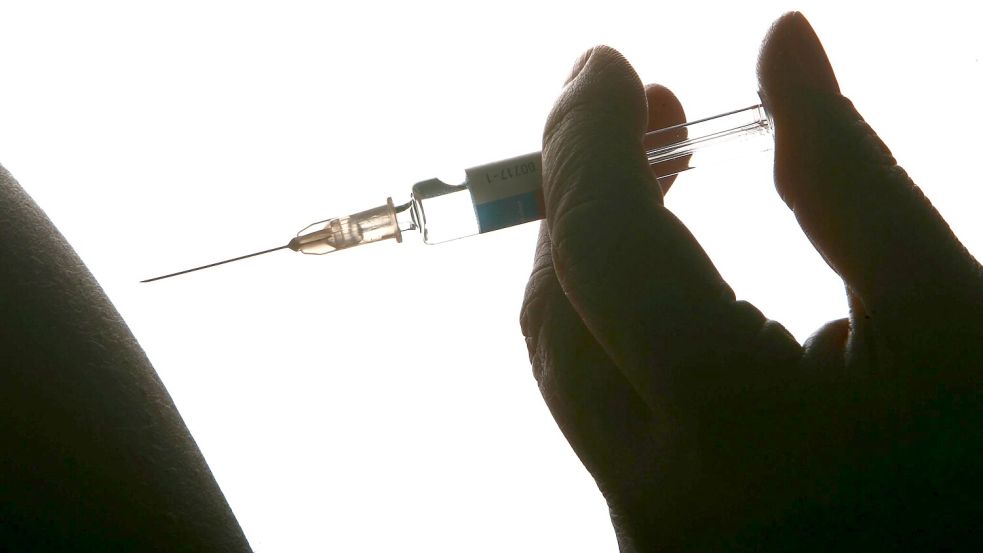 Nigeria führt einen 5-in-1-Meningitis-Impfstoff ein. Foto: Ralf Hirschberger/dpa