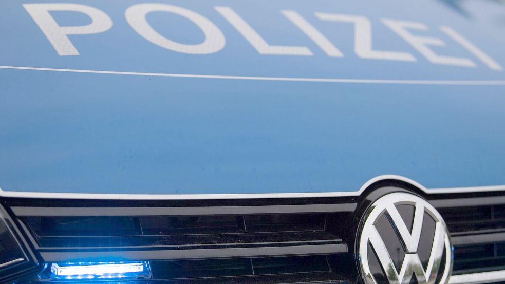 Die Polizei hat bei einer Hausdurchsuchung in Schöntal mehrere Waffen und eine große Anzahl Munition gefunden (Symbolbild). Foto: Lino Mirgeler/dpa