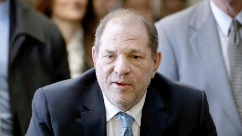 Ein Gericht in New York hat der Berufung Harvey Weinsteins stattgegeben. Foto: Mark Lennihan/AP/dpa