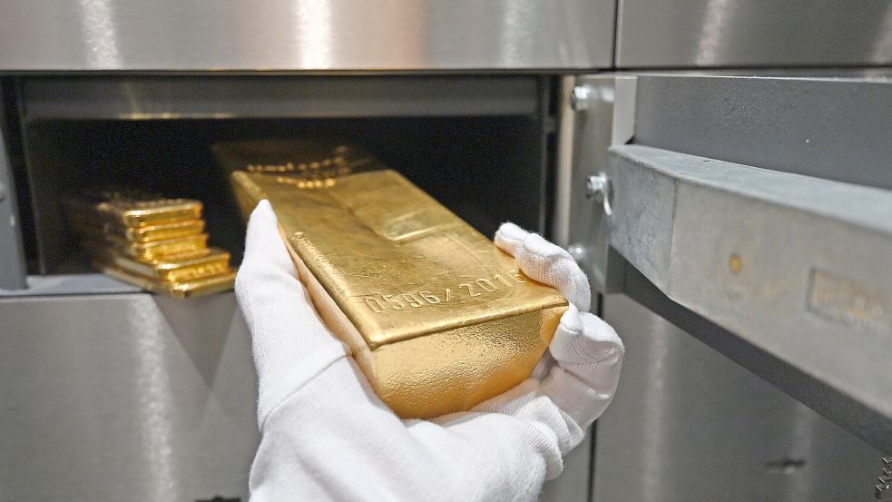 Die Inflation nimmt ab, der Goldpreis zu: Dennoch halten die Deutschen an ihrem liebsten Edelmetall fest. Warum? Foto: www.imago-images.de
