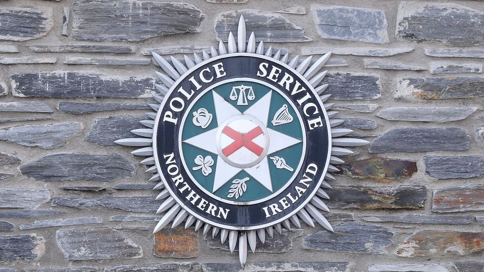 Das Logo des Police Service of Northern Ireland. Foto: Niall Carson/PA Wire/dpa