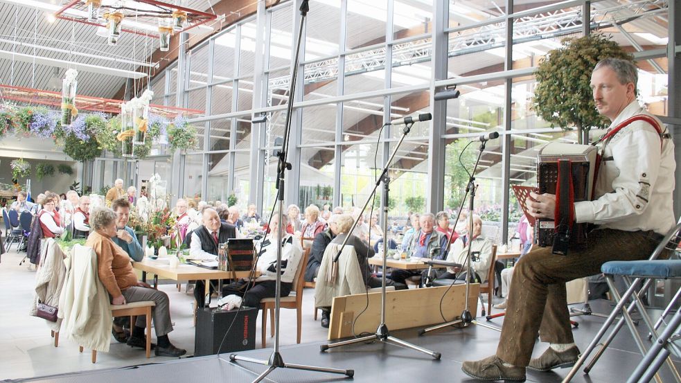 Das Harmonika-Festival lockt am Himmelfahrtstag Musikfreunde nach Wiesmoor. Foto: Archiv