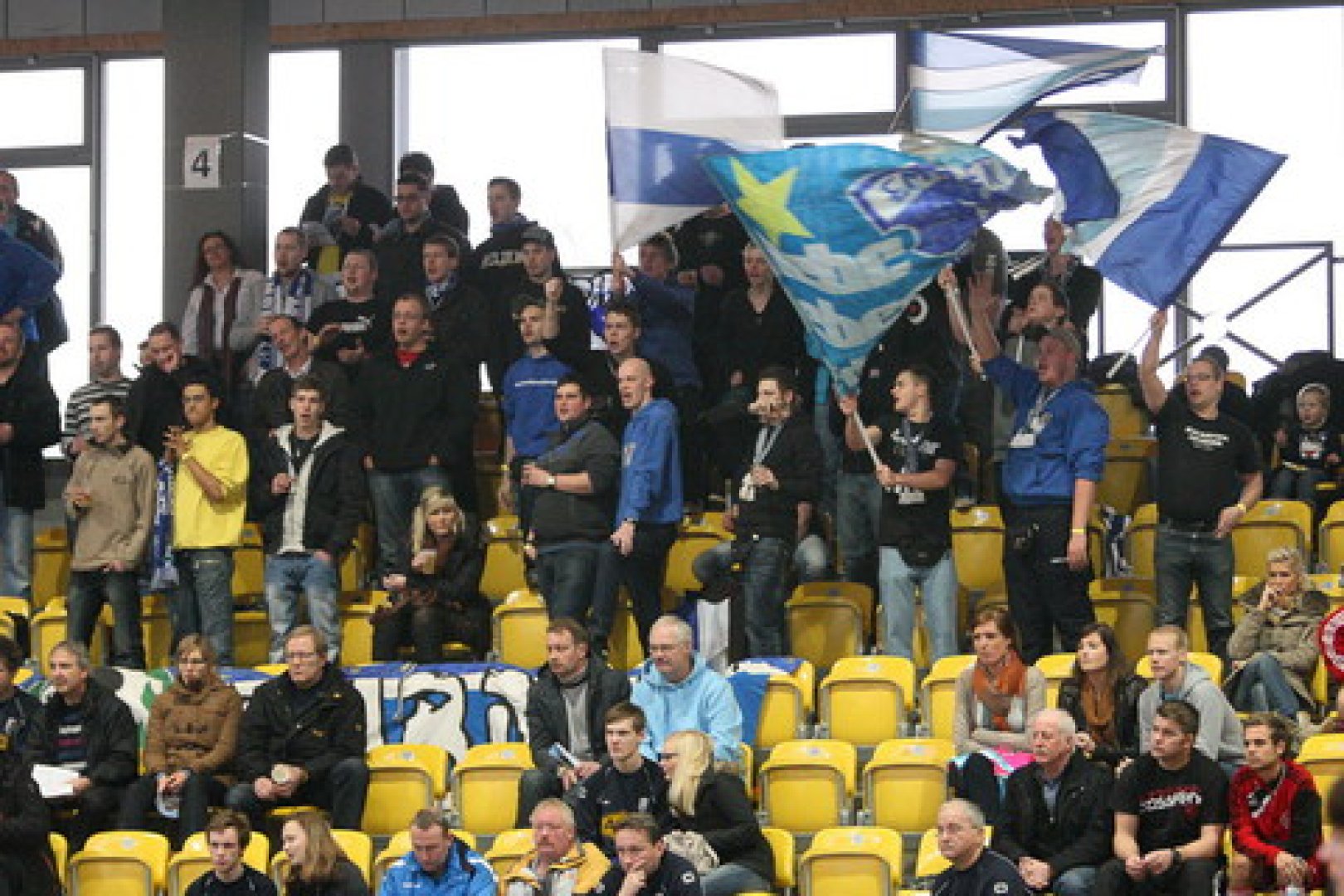 Hallenturnier in Timmel - Bild 1
