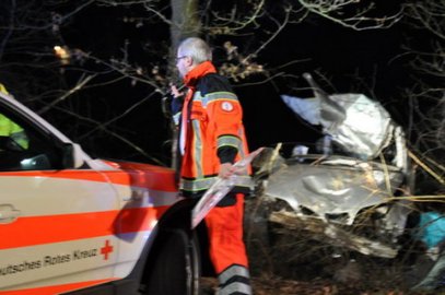 Schwerer Unfall auf der B 436 - Bild 3