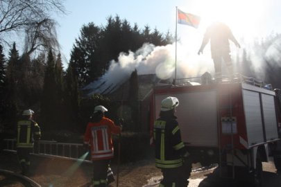 Feuer zerstört Wohnhaus in Völlenerfehn - Bild 3