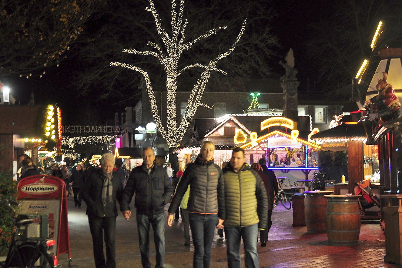 Weihnachtsmarkt in Leer - Bild 1