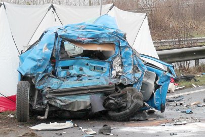 Schwerer Verkehrsunfall in Moormerland - Bild 4