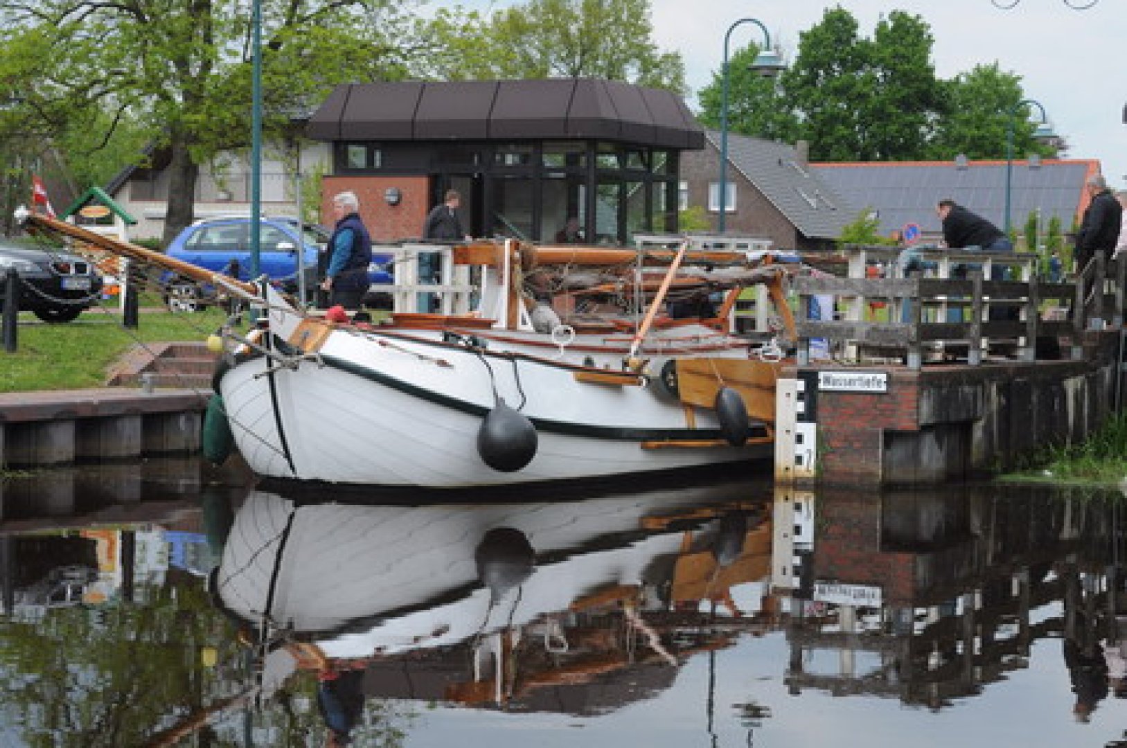 Marktspektakel und alte Schiffe auf dem Fehn - Bild 1