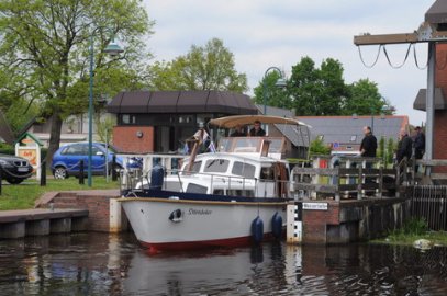 Marktspektakel und alte Schiffe auf dem Fehn - Bild 2