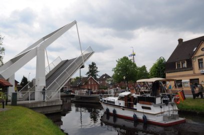 Marktspektakel und alte Schiffe auf dem Fehn - Bild 3