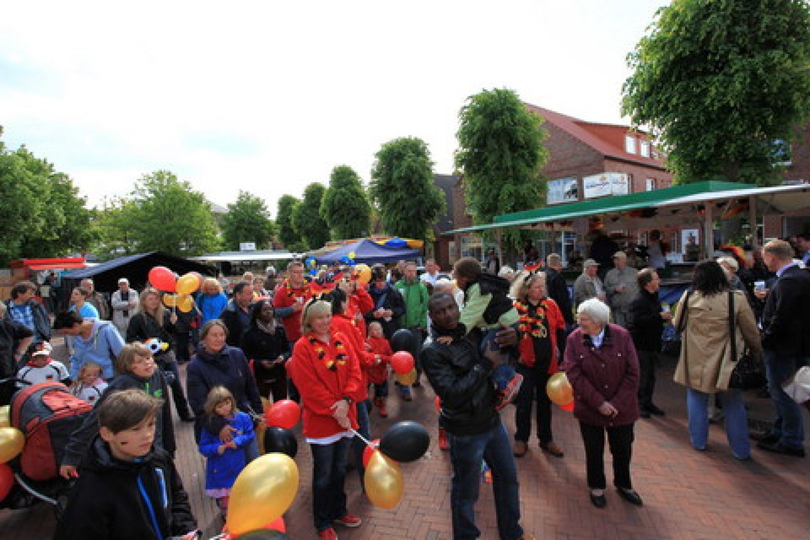Straßenfest in Marienhafe - Bild 1