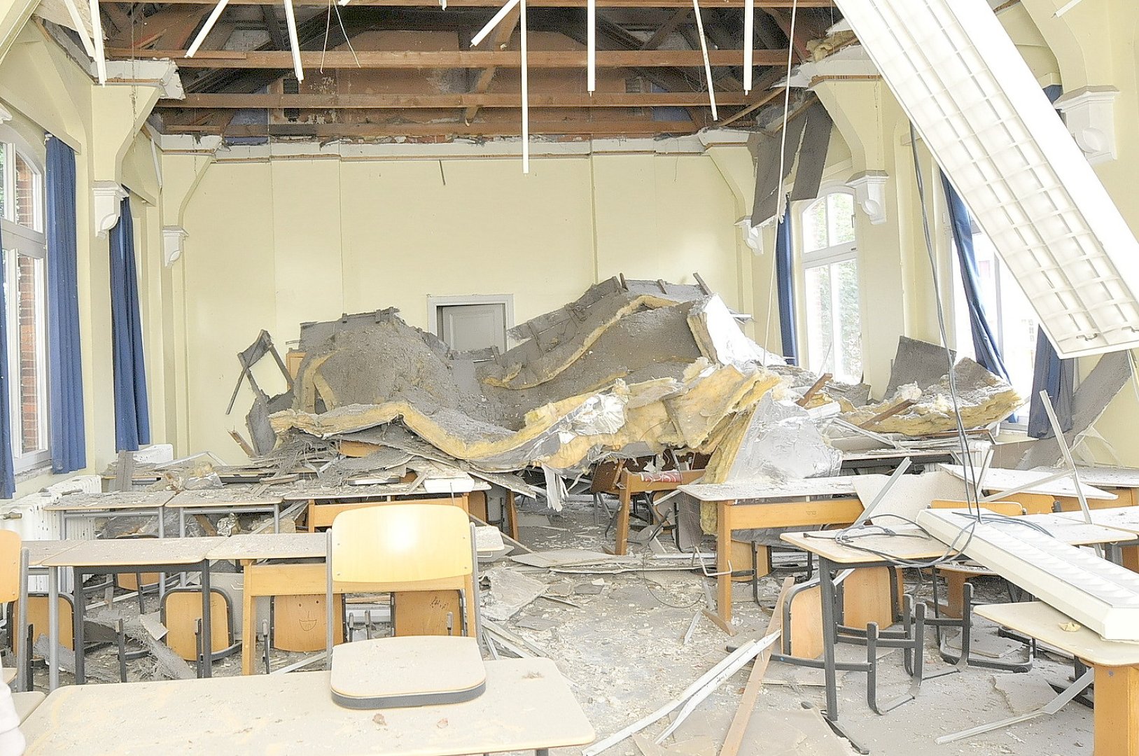 UEG in Leer: Decke in Klassenzimmer eingestürzt - Bild 1