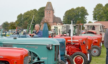 Der Dampfbagger ist die Attraktion - Bild 2
