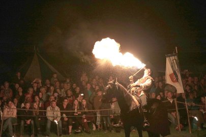 Mystische Nacht beendete Dornumer Ritterfest - Bild 4