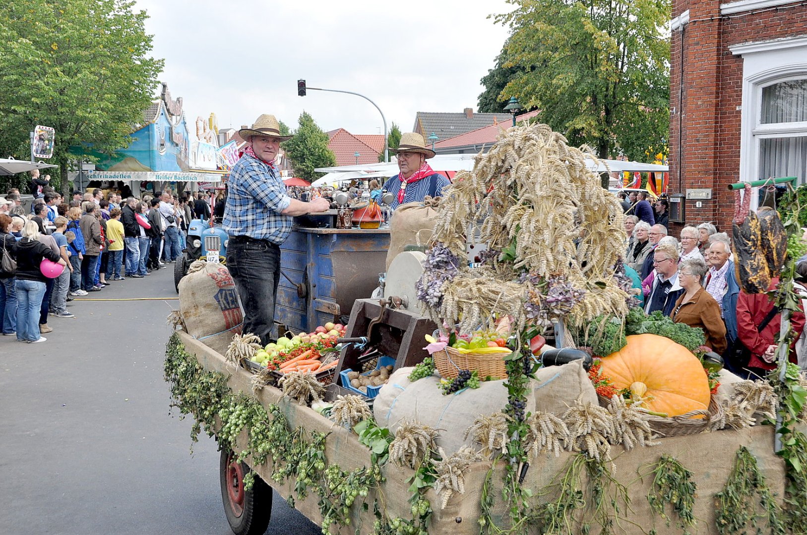Eurofete lockte viele Zuschauer nach Bunde - Bild 1