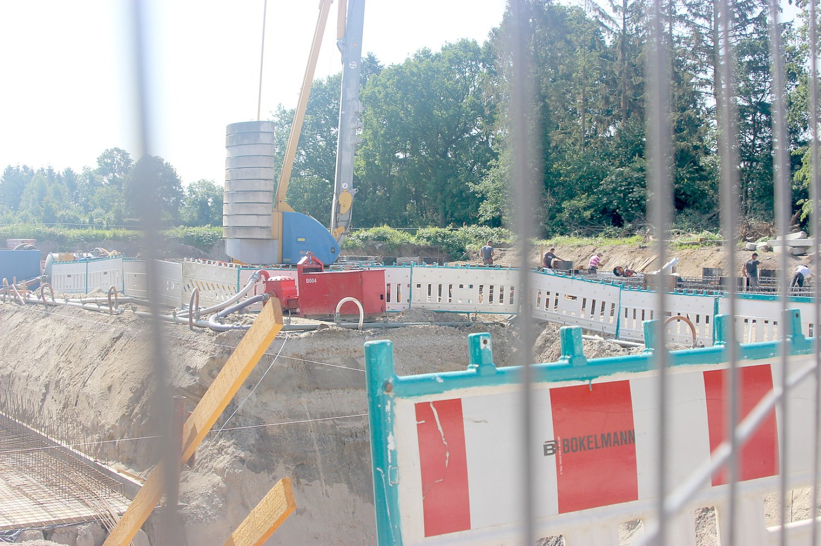 Baustelle beim Raiffeisen-Markt in Möhlenwarf. - Bild 1
