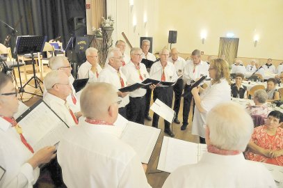 Es wurde gesungen und geschunkelt - Bild 2