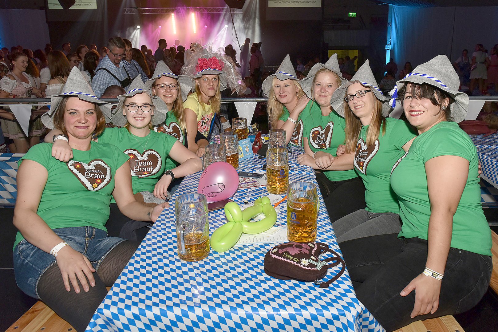 Oktoberfest in Leer - Bild 1