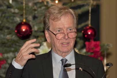Verdienstkreuz für Dr. Wolfgang Hofer - Bild 2