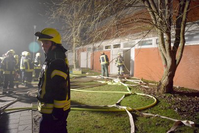 Feuer in Dreifachturnhalle in Esens - Bild 3