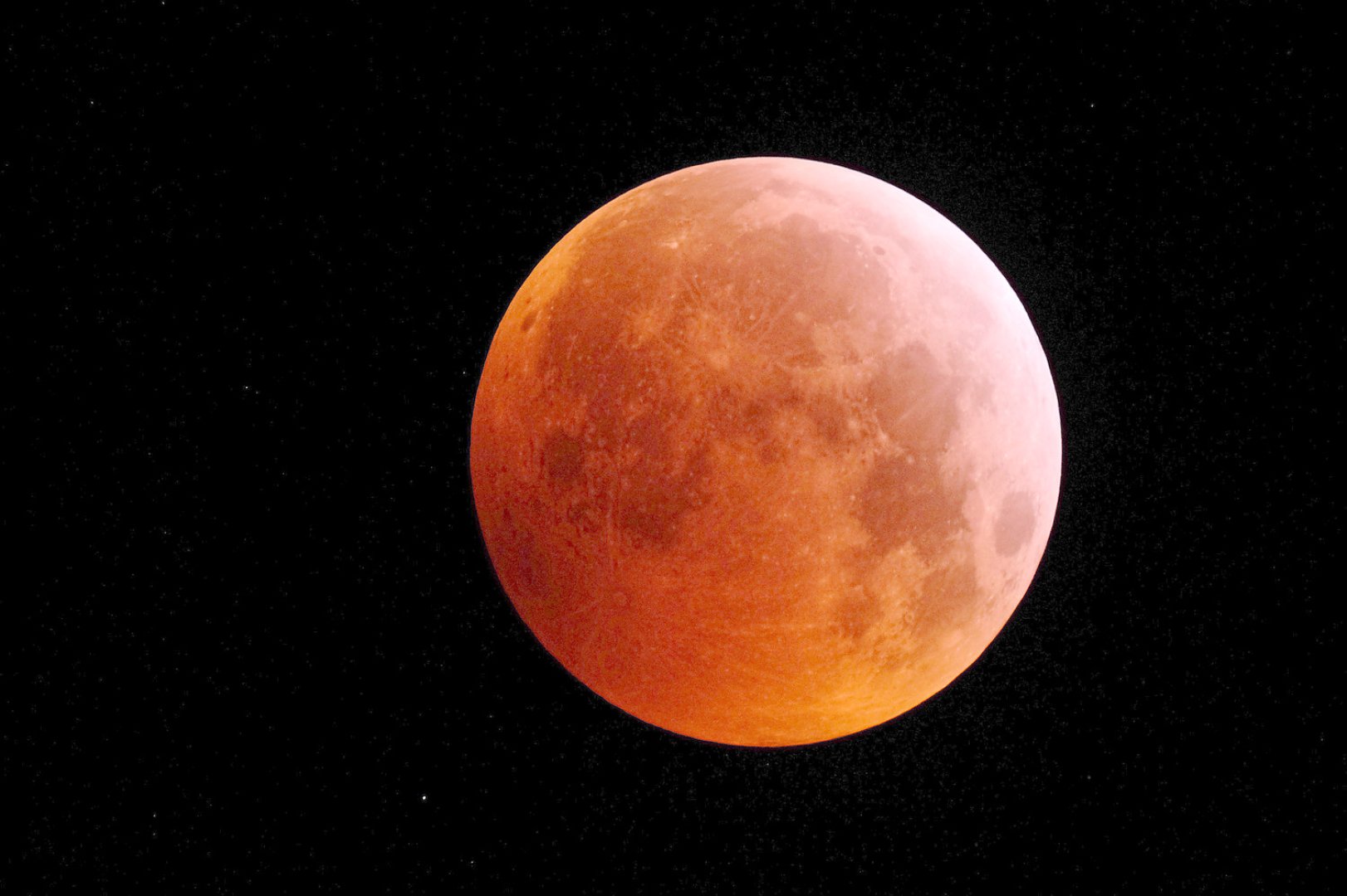 "Blutmond" über Ostfriesland - Bild 1