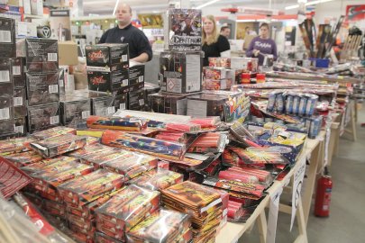 Feuerwerksbatterien wurden zahlreich gekauft - Bild 2