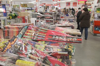 Feuerwerksbatterien wurden zahlreich gekauft - Bild 3