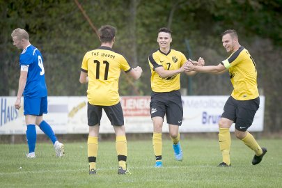 Weene gewinnt Spitzenspiel - Bild 2