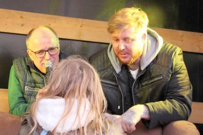 Tesch und Zierden Stars auf dem Weihnachtsmarkt - Bild 2