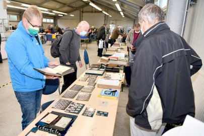 Mehr Briefmarkensammler in Leer - Bild 3
