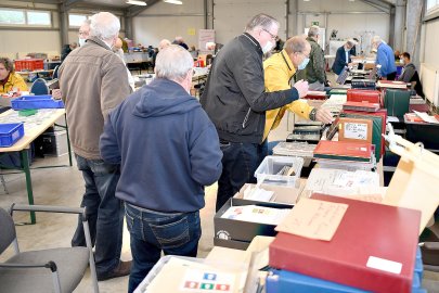 Mehr Briefmarkensammler in Leer - Bild 4