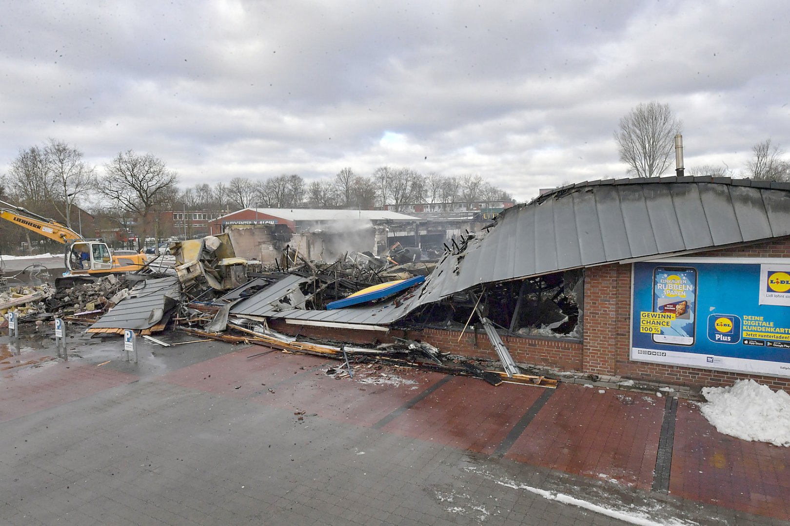Brand in Lidl-Markt in Aurich - Bild 2