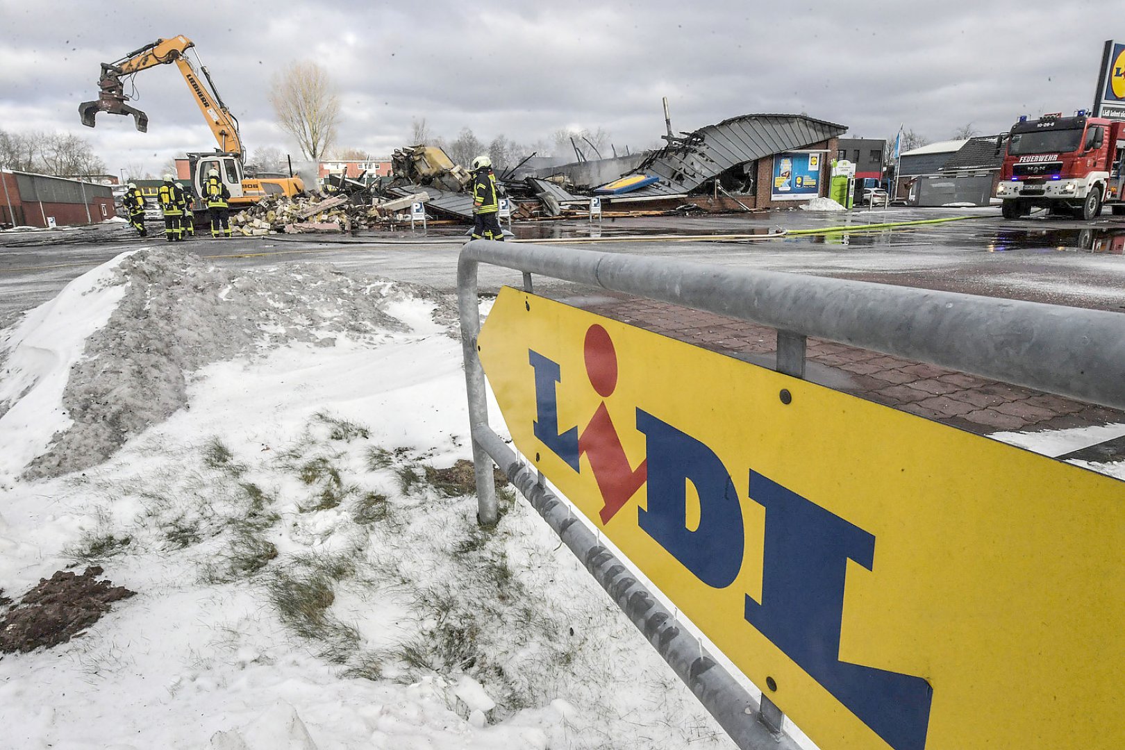 Brand in Lidl-Markt in Aurich - Bild 7