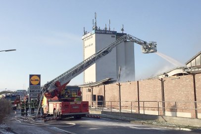 Brand in Lidl-Markt in Aurich - Bild 11