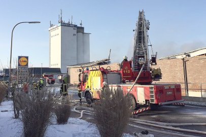 Brand in Lidl-Markt in Aurich - Bild 14