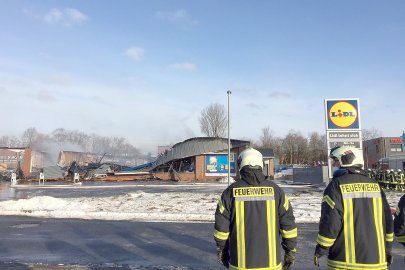 Brand in Lidl-Markt in Aurich - Bild 15