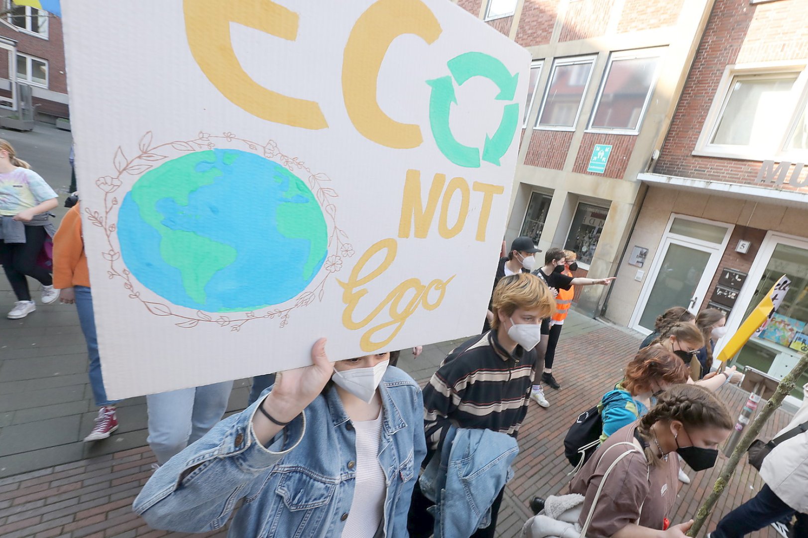 Fridays-for-Future-Demo in Emden - Bild 1