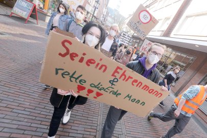 Fridays-for-Future-Demo in Emden - Bild 2