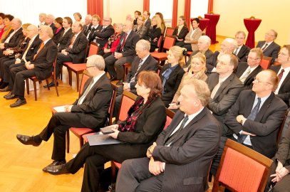 Verdienstkreuz für drei Leeraner Reeder - Bild 4