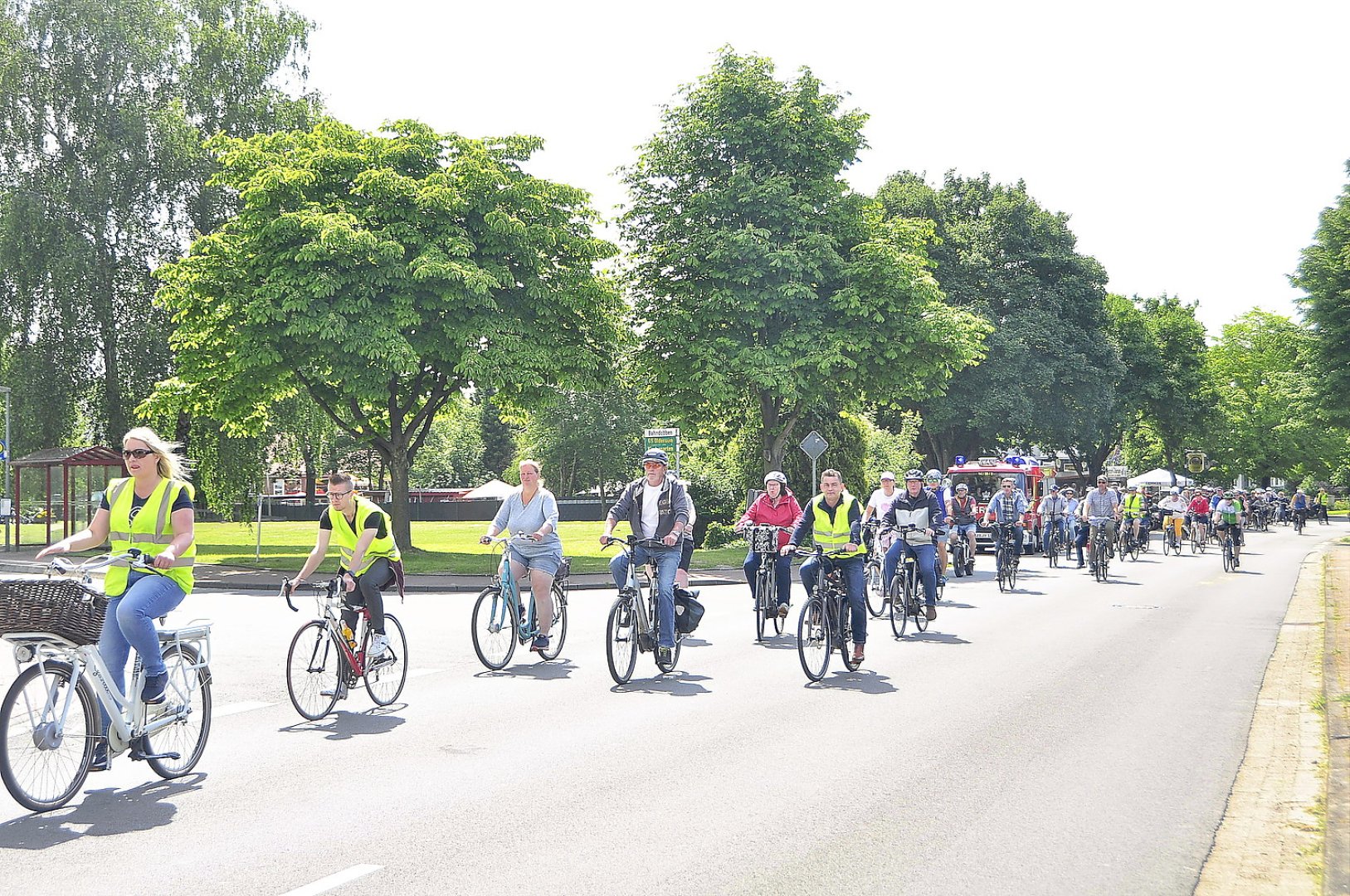 Fahrradkorso von Oldersum nach Simonswolde - Bild 5