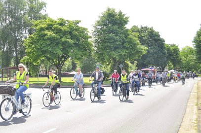 Fahrradkorso von Oldersum nach Simonswolde - Bild 5
