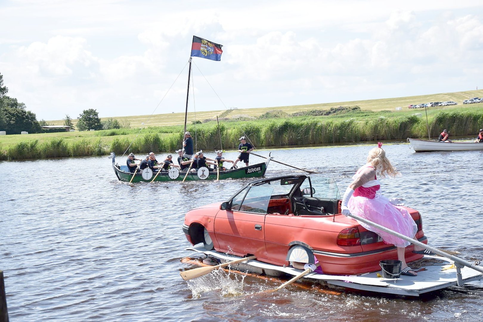 Badewannenrennen in Pogum - Bild 1