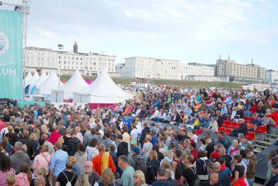 Beach Days 2022: Beste Stimmung beim Konzertabend am Borkumer Nordstrand - Bild 2